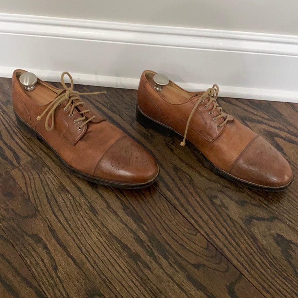 Men’s brown leather dress shoe 10.5